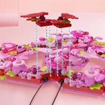 Wholesale DIY Heart Shaped Wreath Building Blocks 326 pcs Pink Flower Bricks Set Custom Romantic Hanging Ornament Toy for Valentine's Day Gift